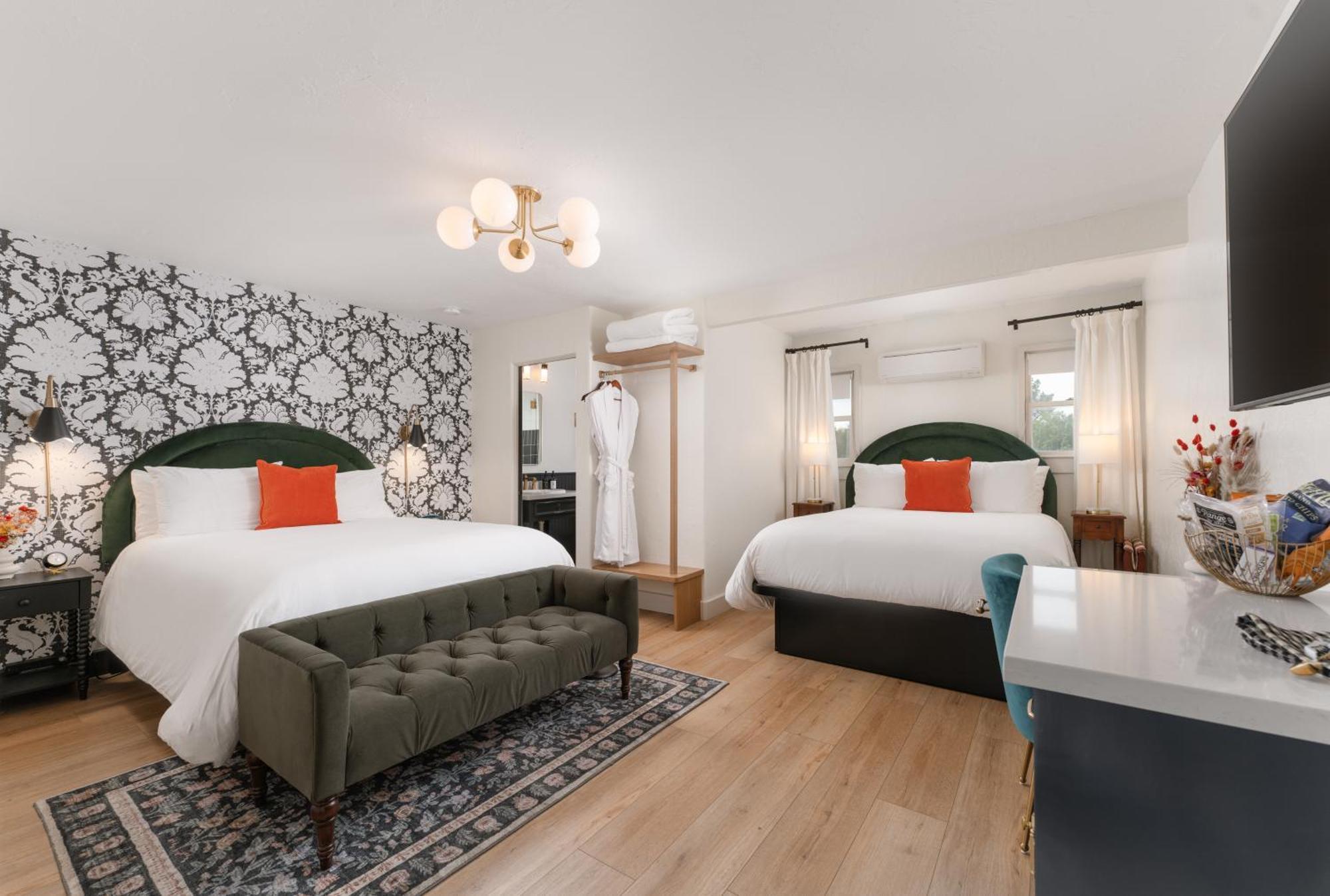 Petit Soleil - Bed, Breakfast And Bar Bed & Breakfast ซานหลุยส์ โอบิสโป ภายนอก รูปภาพ